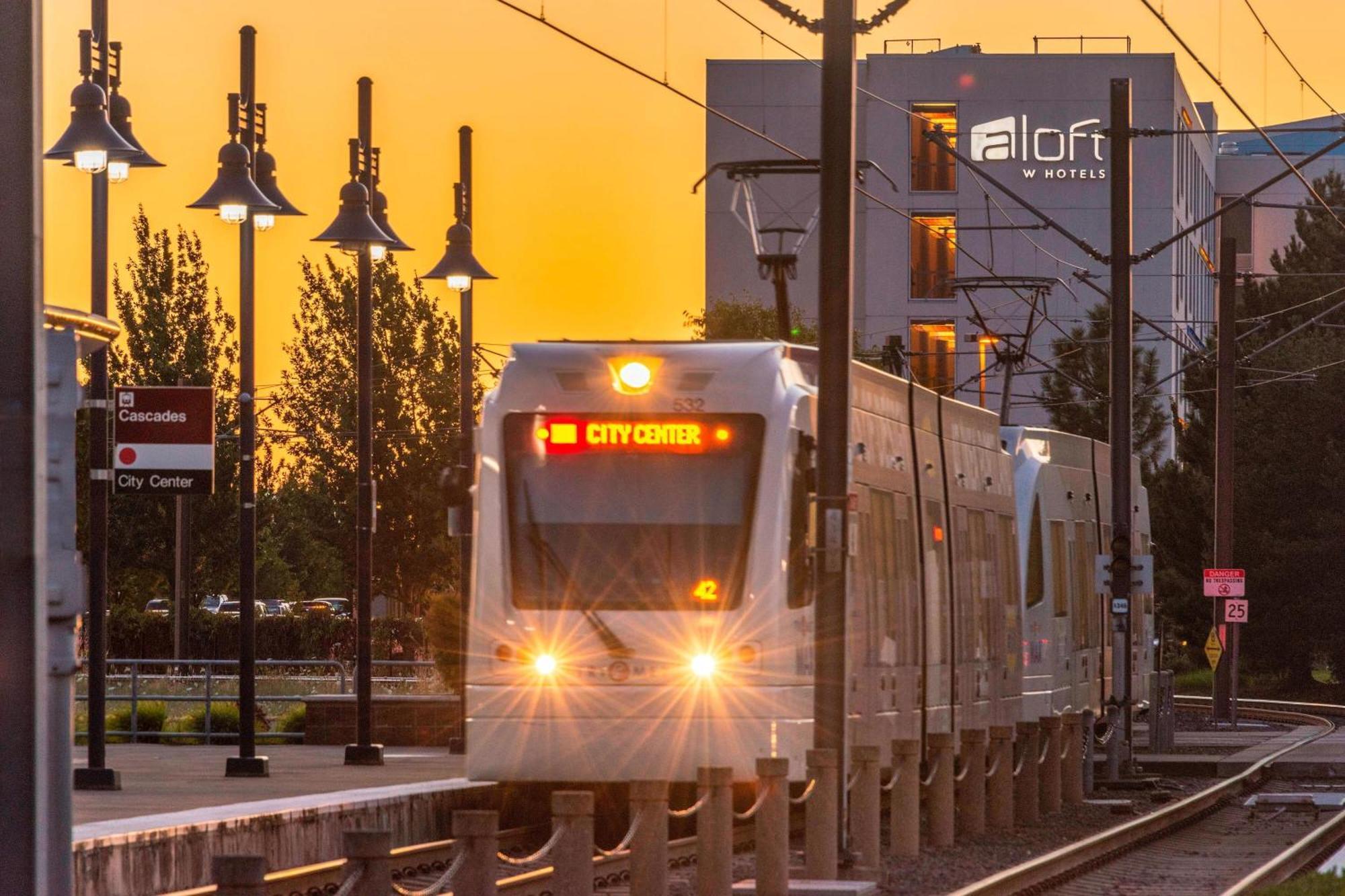Aloft Portland Airport Hotel At Cascade Station מראה חיצוני תמונה